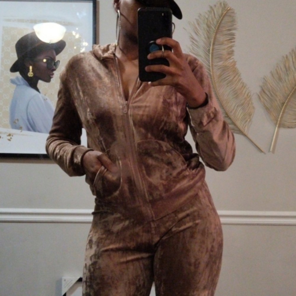 Zip Hoodie Velour Track Suit Set- Black ๐ค - Picture 9 of 11